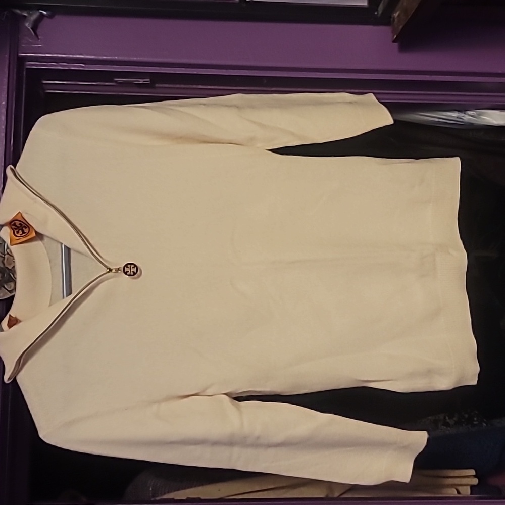 Tory Burch Knit  Cashmere Sweater NWOT